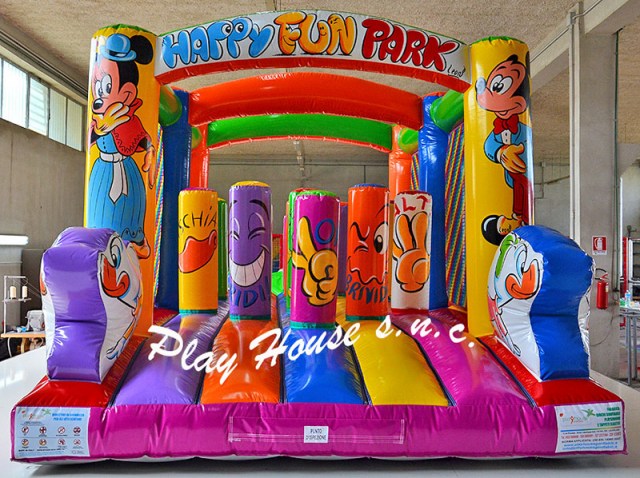 gioco-gonfiabile-ostacoli-parco-giochi (1)